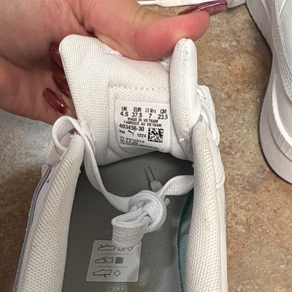Puma White and Gold Women's Sneakers - Picture 4 of 5